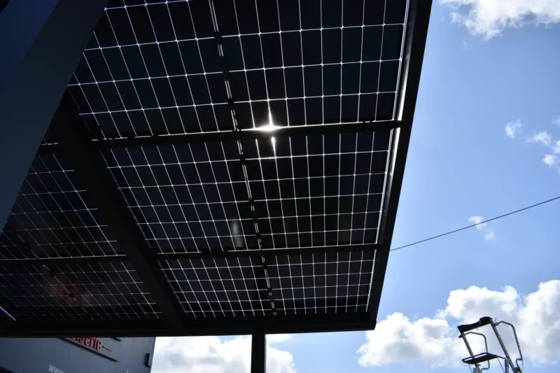 carport solaire photovoltaïque trévou